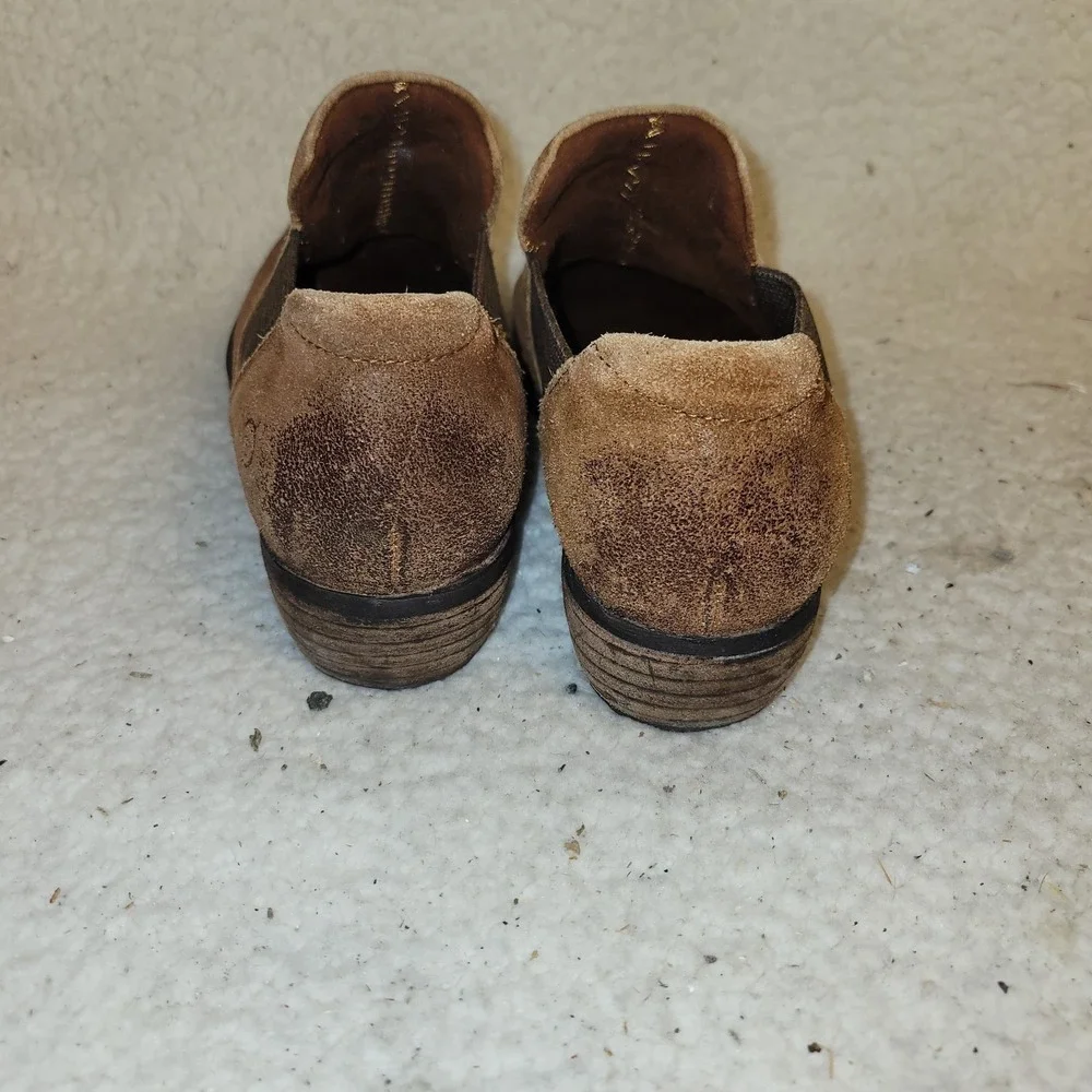 Born Brown Distressed Suede Chelsea Ankle Boots Women 7.5M Western‎ Boho Booties